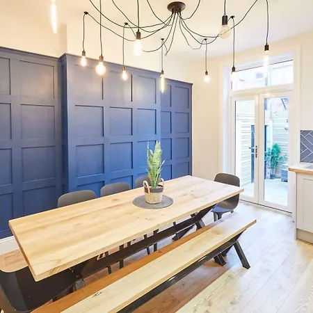 Host & - Simba House Saltburn-by-the-Sea