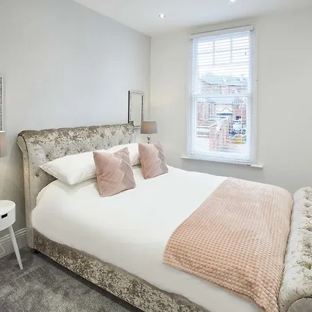 Host & - Simba House